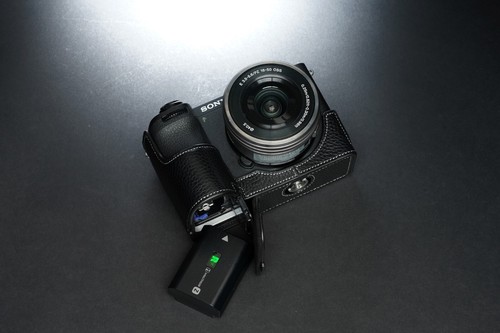 Custodia mezza fotocamera - , in
