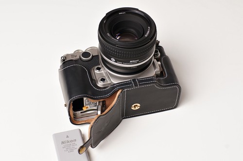 Custodia mezza fotocamera - , vera