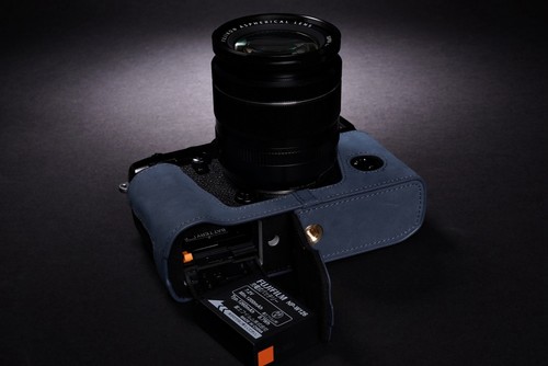 Custodia mezza fotocamera vera